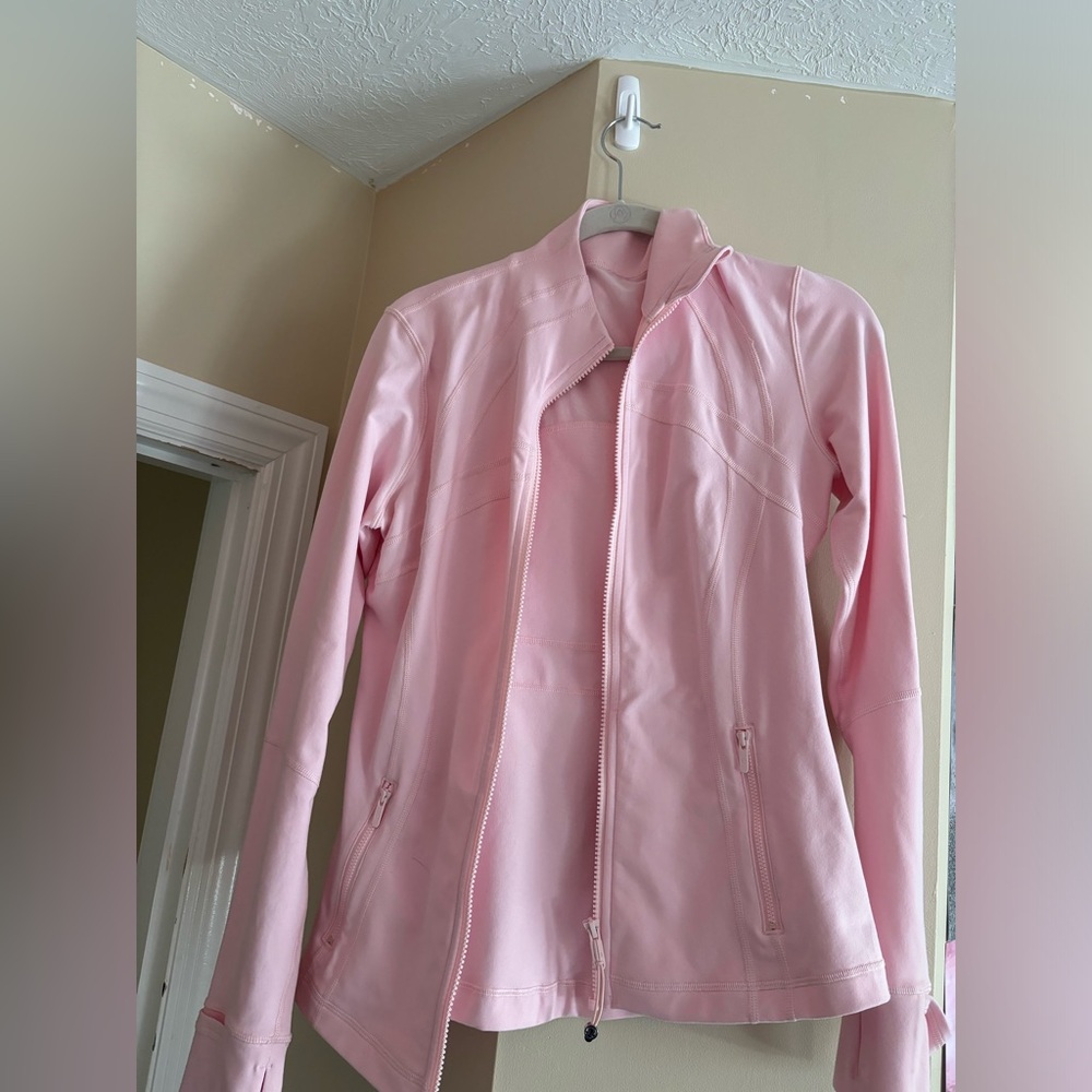 Lulu lemon define jacket in strawberry milkshake size 10